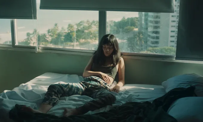 睡觉时眼睛睁开 Dormir de olhos abertos