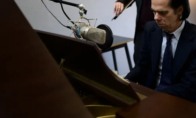 回到黑暗 Back to Black