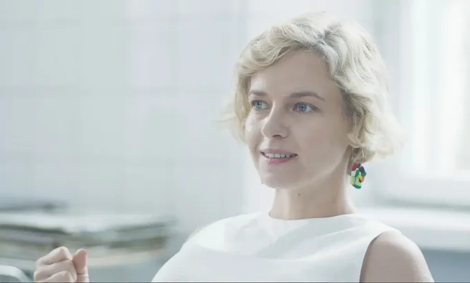 屋顶上的女人 Kobieta na dachu