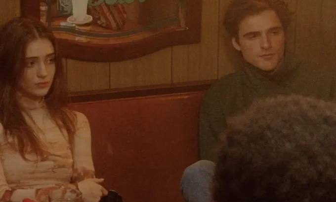 甜蜜的东方 The Sweet East