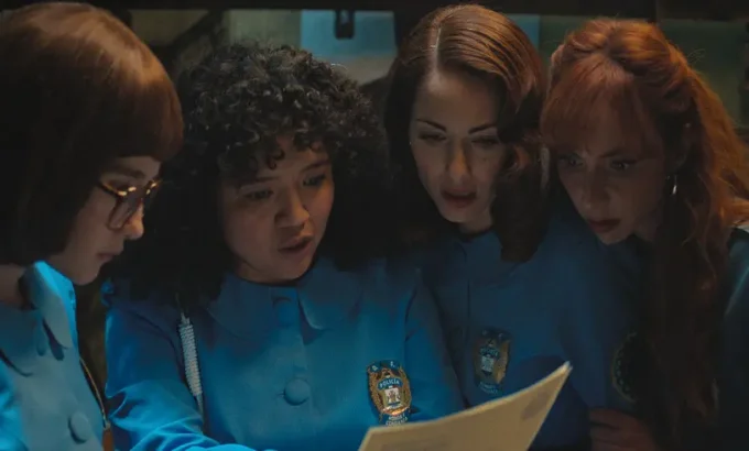 女警出更 Las Azules