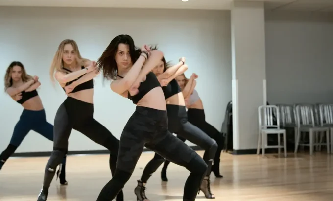 流行星学院：KATSEYE Pop Star Academy: KATSEYE