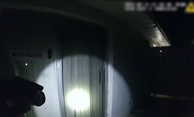 完美邻居 The Perfect Neighbor