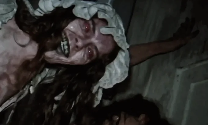 致命录像带：万圣节 V/H/S/Halloween