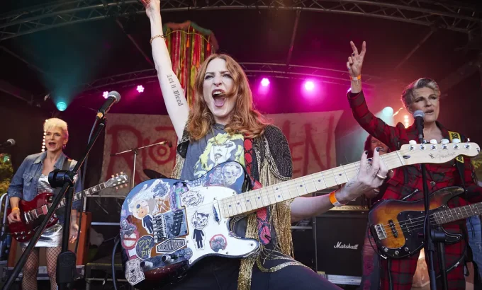 潮躁女人 第一季 Riot Women Season 1