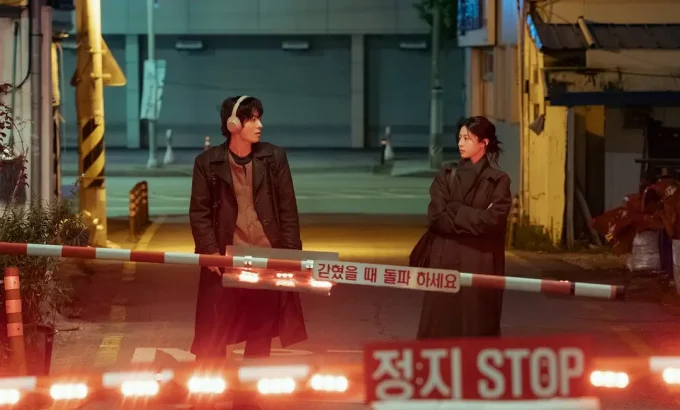 努力克服自卑的我们 모두가 자신의 무가치함과 싸우고 있다