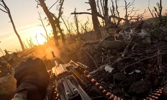 距安德烈夫卡2000米 2000 Meters to Andriivka